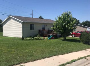 1006 Stanley St, Belle Fourche, SD 57717