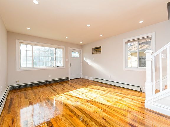 3rd image of 9937 213th St