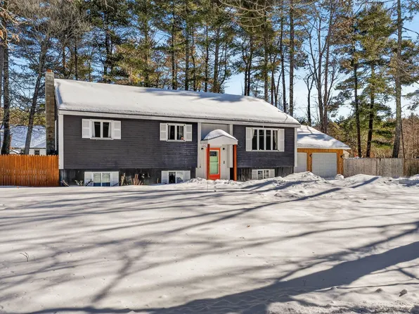 28 Hanna Drive, Waterboro, ME 04030