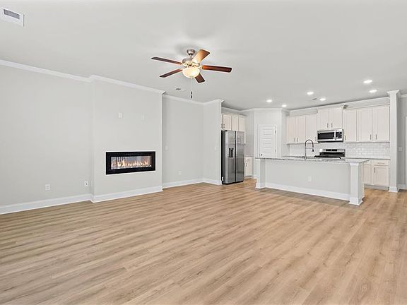 4th image of 3006 Chene Pl