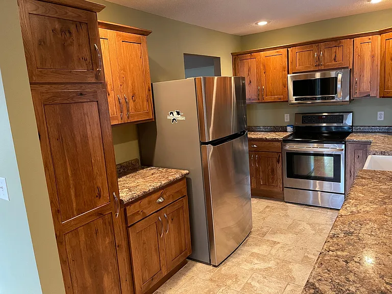 144 Acorn Dr — Photo 12