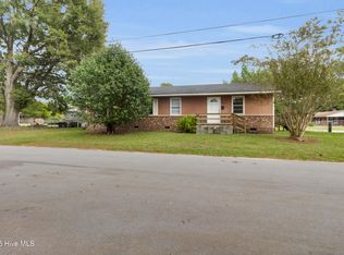 1800 Carver St, New Bern, NC 28560