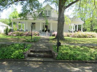 411 5th St S, Amory, MS 38821