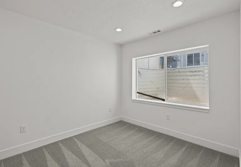 3821 W 2330 N — Photo 10