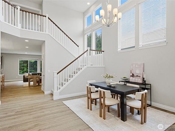 4th image of 6331 SE 5th Place