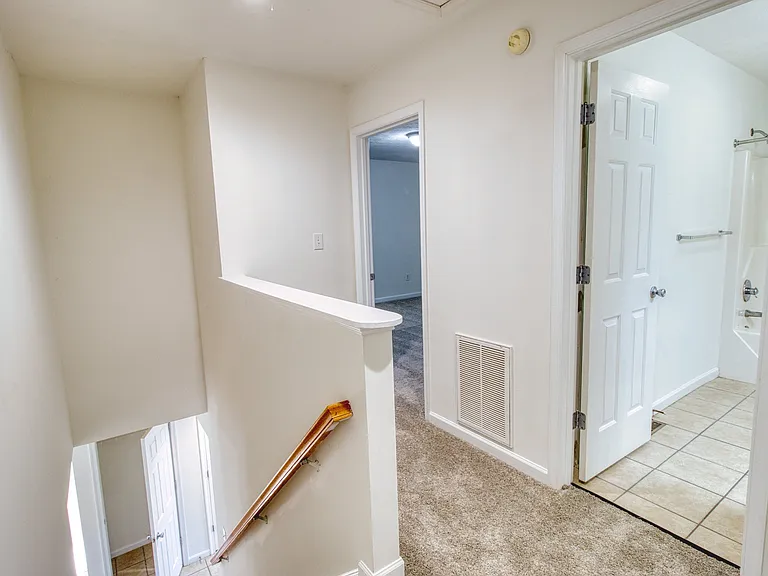 19 Berkshire Ln #101 — Photo 7