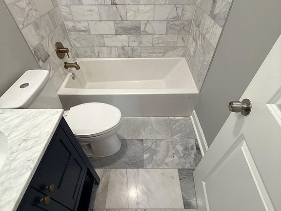 2nd image of 1403 Whitewater Rd