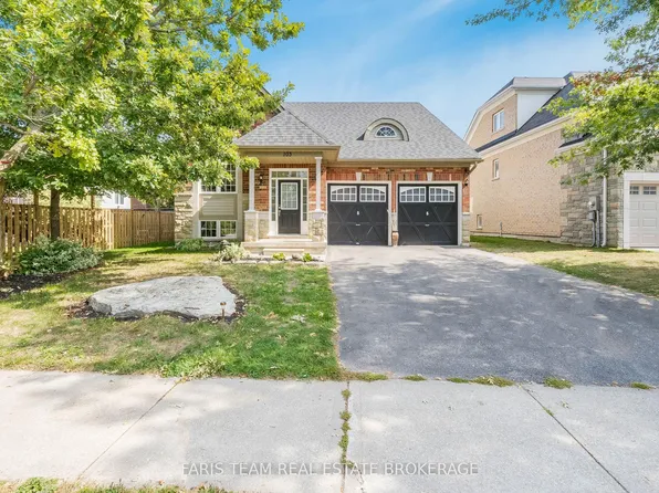 103 41st St S, Wasaga Beach, ON L9Z 3B7