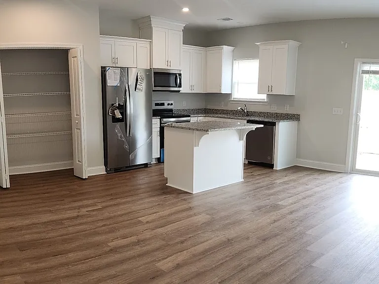 193 Heirloom Rd #1 — Photo 5