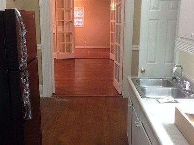 3rd image of 11 Tumlin St APT C