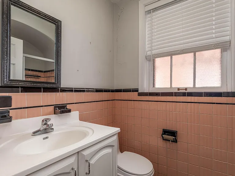 7535 Oxford Dr E #1W — Photo 8