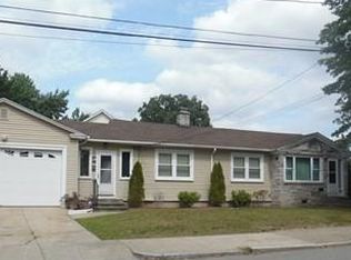 1 Badger Rd, Providence, RI 02908