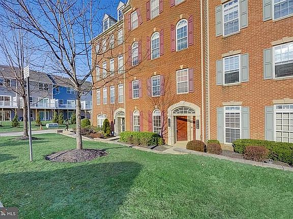 3rd image of 302 Dr Andrews Way #A
