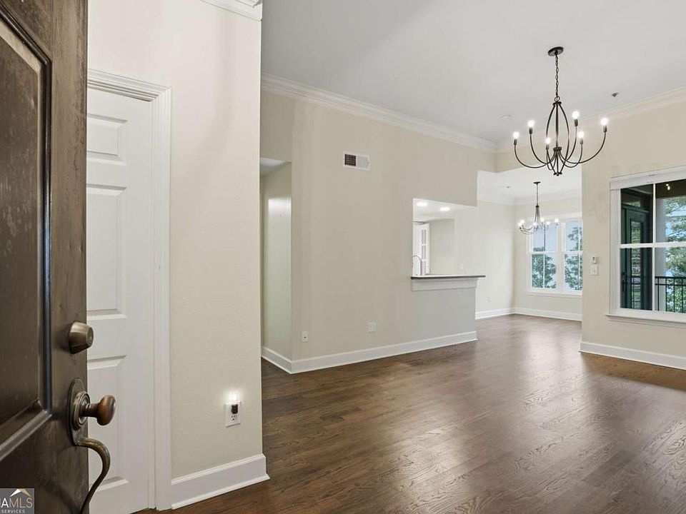 1st image of 3777 Peachtree Rd NE APT 932