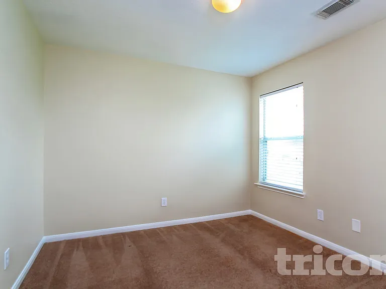 3643 Fuller Bluff Dr — Photo 12