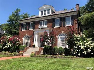 22 Southmoor Dr, Saint Louis, MO, 63105