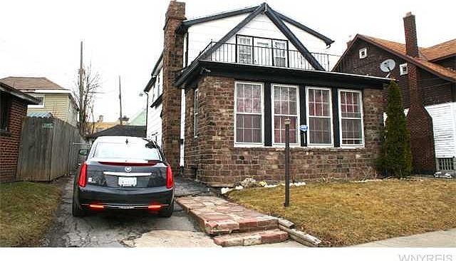 1st image of 22 Royal Ave