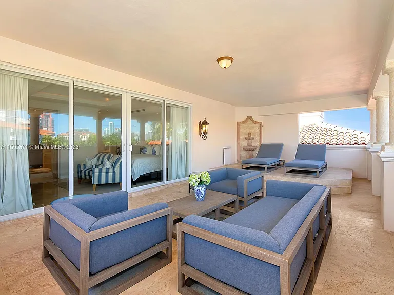 19251 Fisher Island Dr #19251 — Photo 40