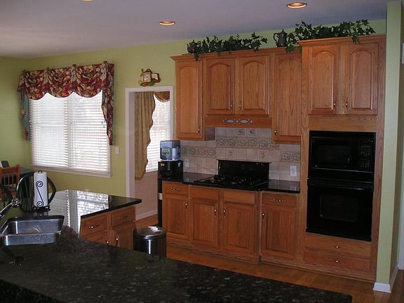5th image of 15 Coggins Ln
