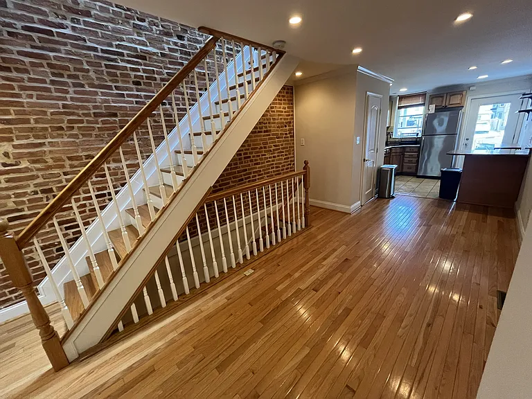 1827 S Hanover St — Photo 4