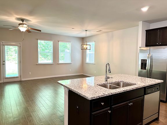 4th image of 1564 Spring Hollow Way