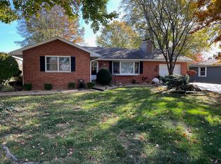 316 S Sycamore St, Pittsfield, IL 62363