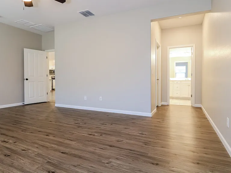 16574 W Sierra St — Photo 9