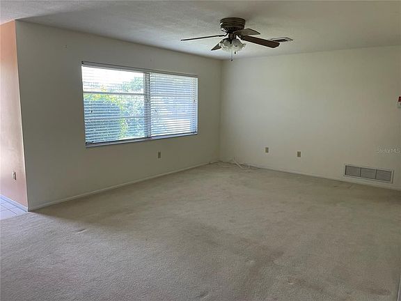 5th image of 2463 Breakwater Cir Unit 10