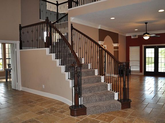 4th image of 5018 Baywood Dr