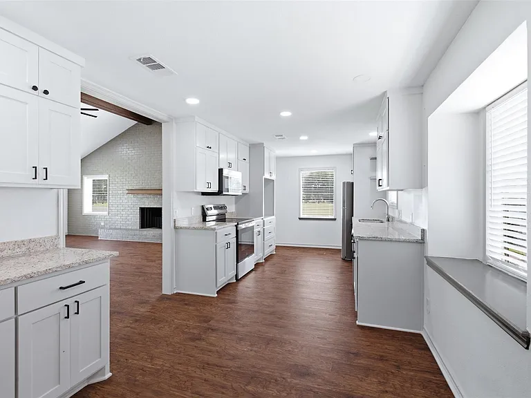32242 Sky Lakes Dr — Photo 9
