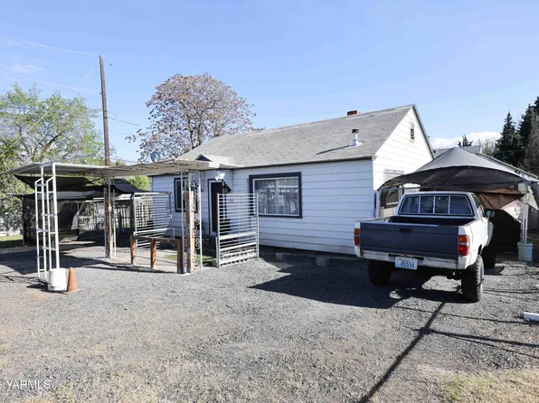 2702 Englewood Ave, Yakima, WA 98902