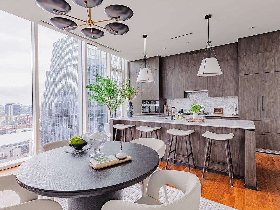 1st image of 160 2nd Ave S APT 2602
