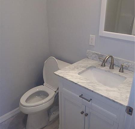 5th image of 110 N Baranca St