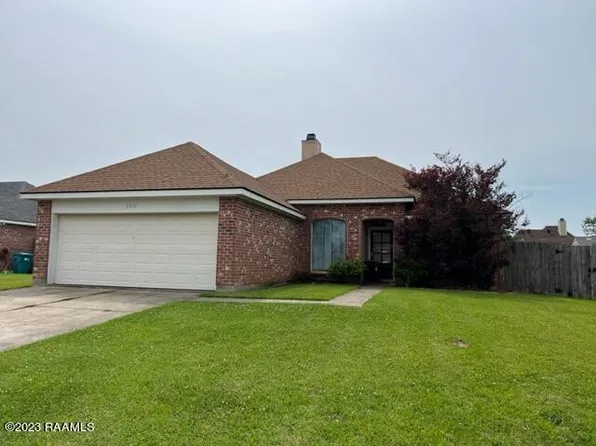 303 Stags Leap Ln, Broussard, LA 70518