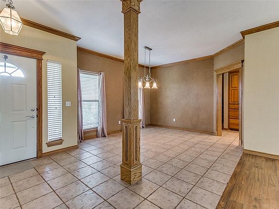 5th image of 4054 Twelve Oaks Dr