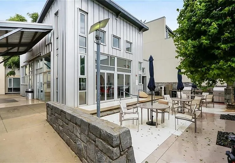1661 La France St NE #225 — Photo 25
