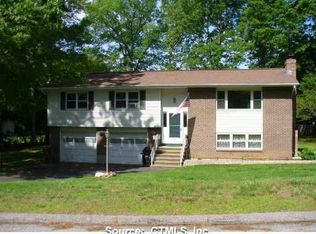 14 Joval St, East Lyme, CT 06333