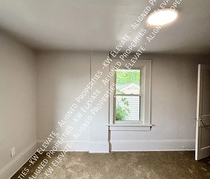 134 E Mildred Ave — Photo 12