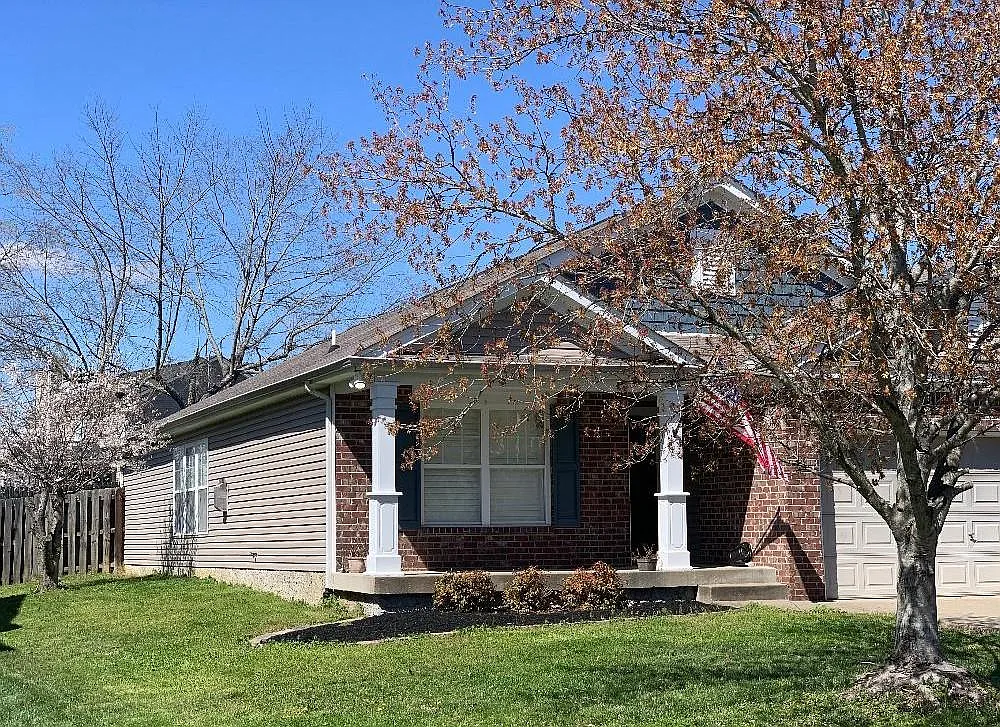 3 bed, 1700 sqft, $2,495 — Photo 2