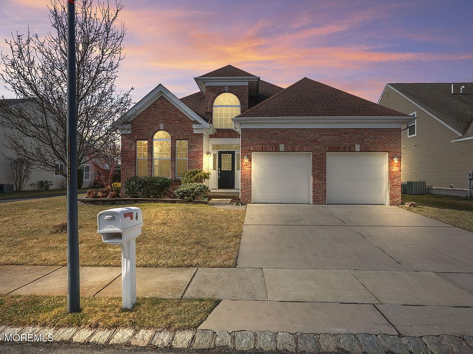 1st image of 4 Fairhaven Way