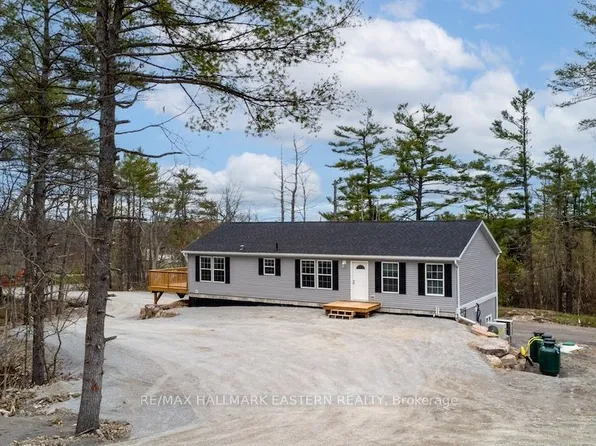 1864 Lakehurst Rd, Trent Lakes, ON K0L 1J0