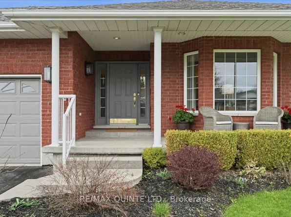 46 Lake Breeze Ct, Prince Edward County, ON K0K 3L0