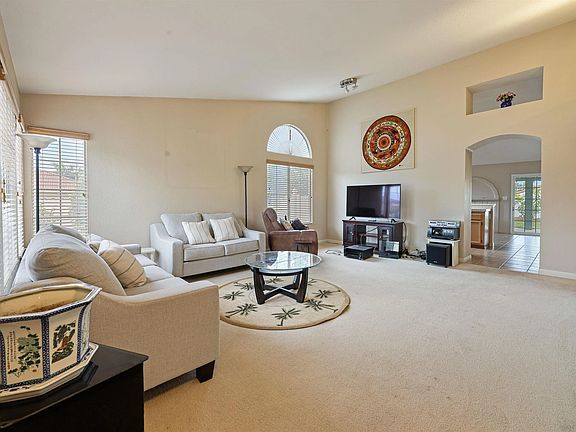 3rd image of 11806 Landbreeze Way
