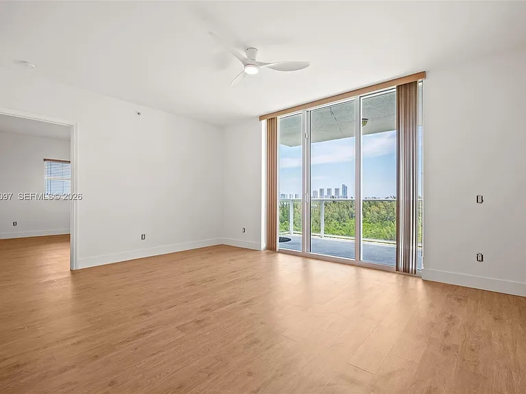 14951 Royal Oaks Ln #1001 — Photo 24