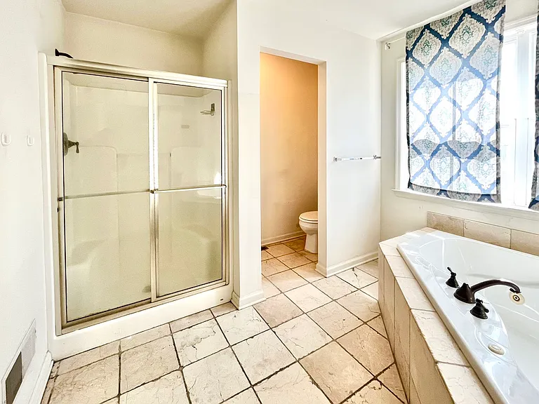 727 Evans St — Photo 8