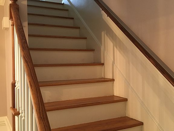 4th image of 1647 Brookside Dr