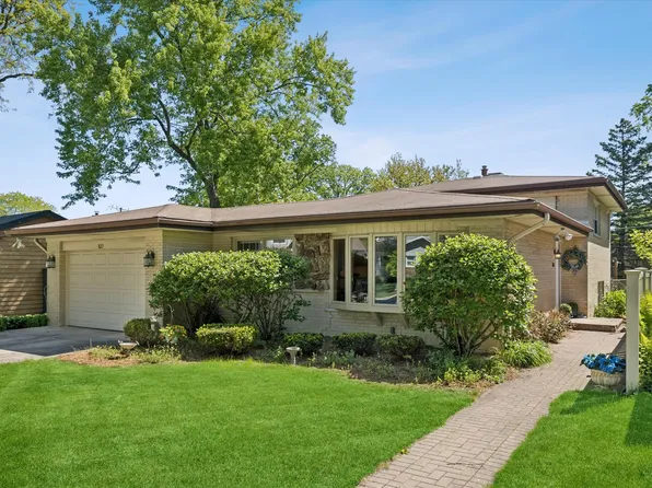 827 N Douglas Ave, Arlington Heights, IL 60004
