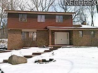 4507 Provens Dr, Akron, OH 44319