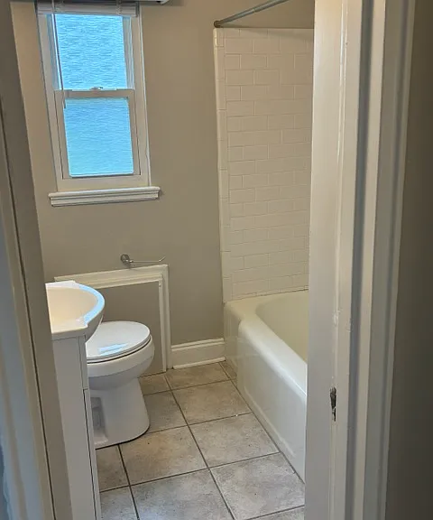 2521 B Miller Park Cir — Photo 7
