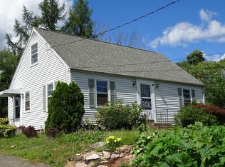 63 Hastings Rd, Southwick, MA 01077